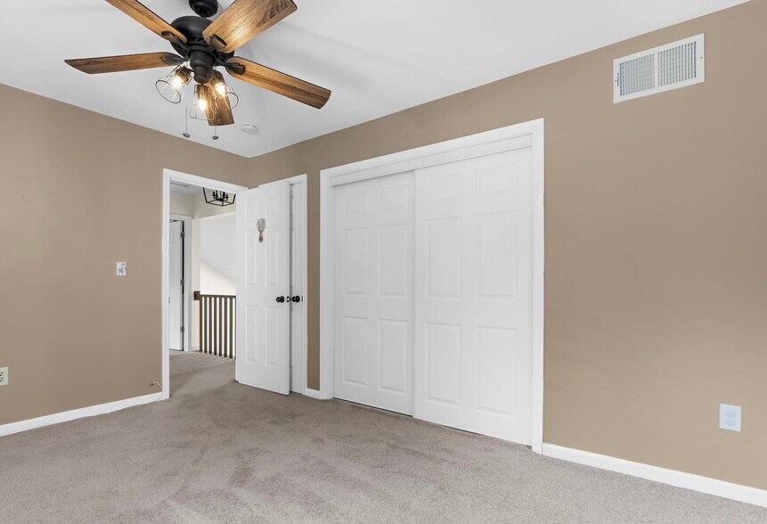 Building Photo - 20 Windwhisper Ln