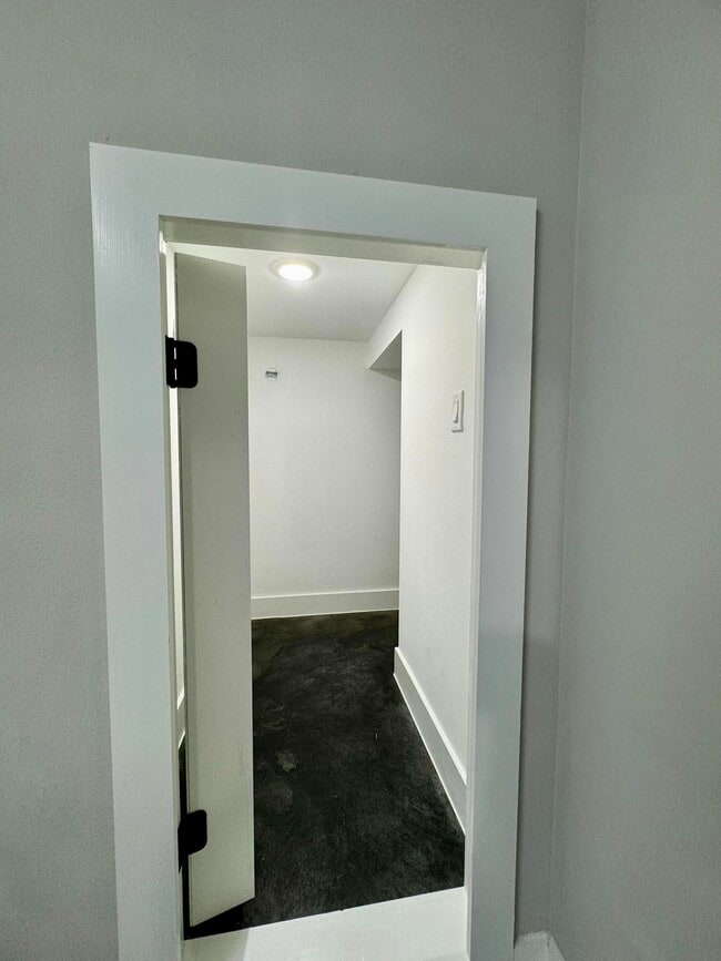 Building Photo - 7040 Avenue N