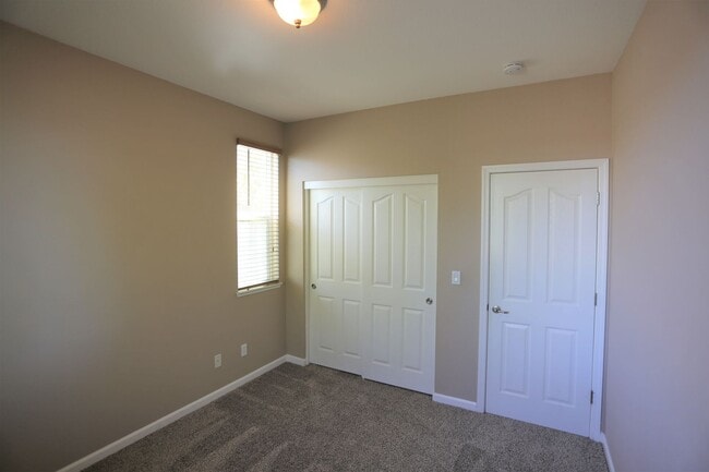 Building Photo - Gorgeous Home located in the heart of Patt...