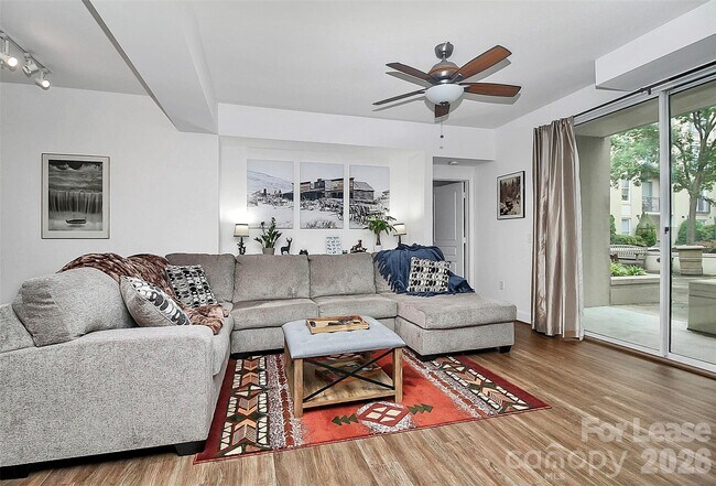 Building Photo - 1315 East Blvd