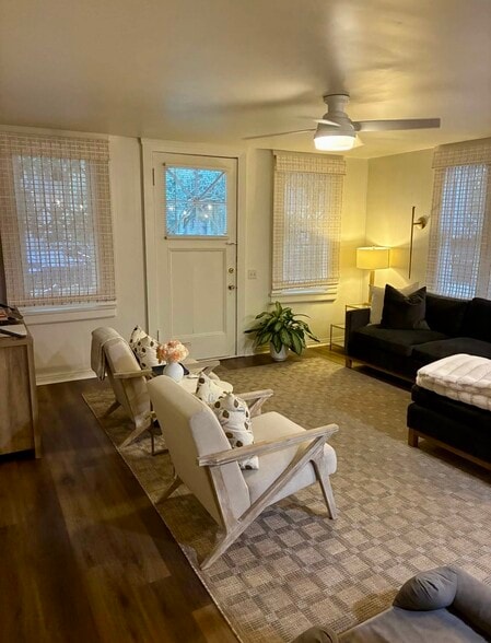 Living room - 58 N Reed Ave