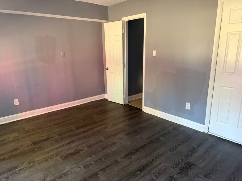 Building Photo - 63 Galveston Pl SW