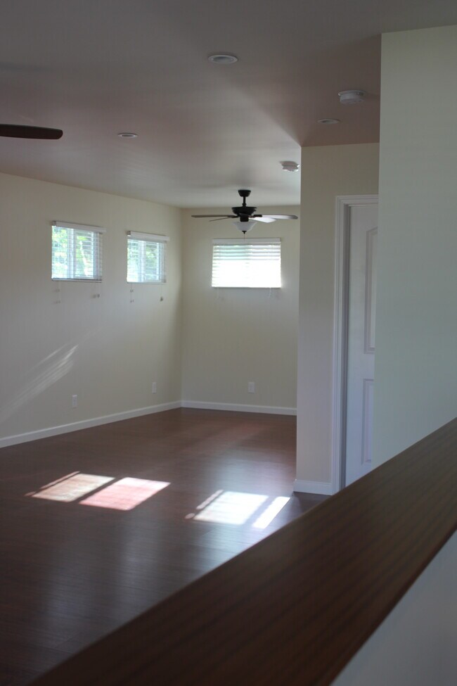 Building Photo - 1171 Uluopihi Loop