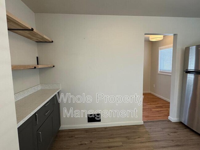 Building Photo - 5008 Alcott St