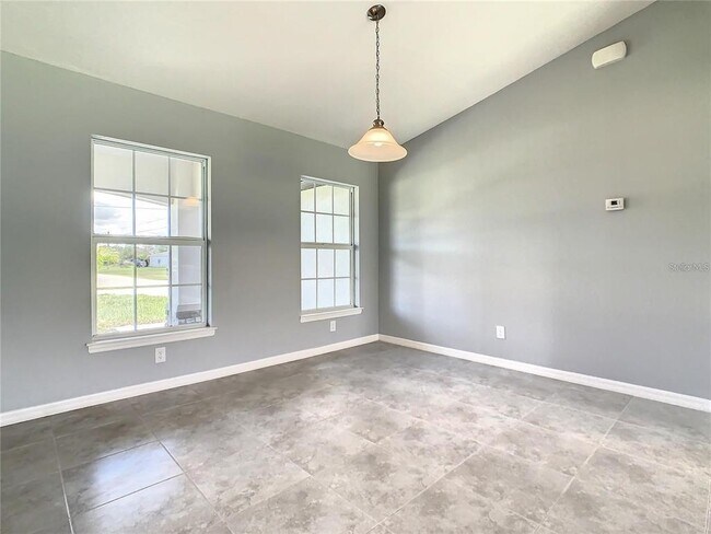Building Photo - 27307 Tierra Del Fuego Cir