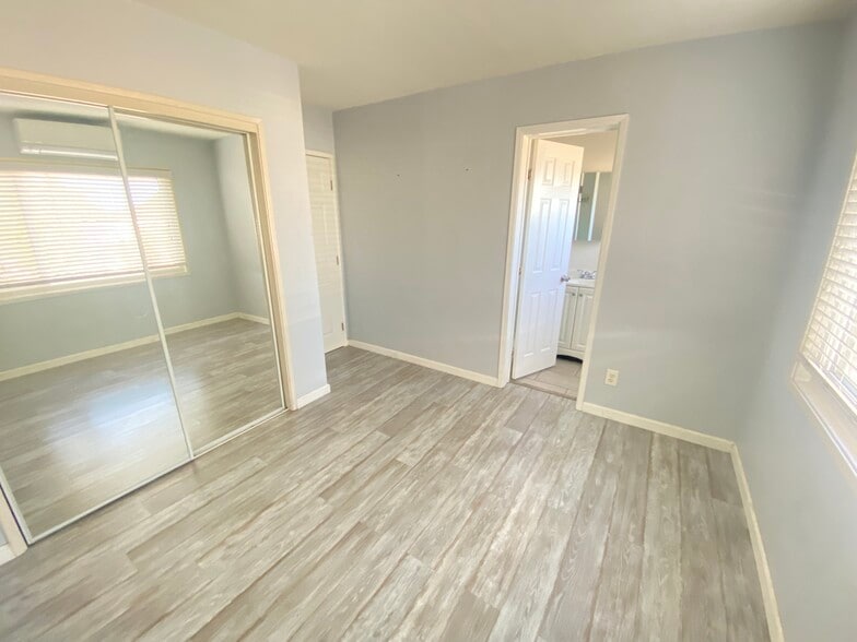 Building Photo - 3053 Greyling Dr