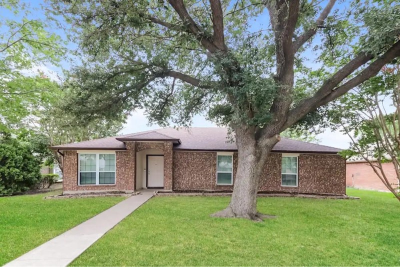 Primary Photo - 621 Hanover Dr