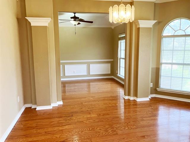 Building Photo - 3711 Blossom Dr