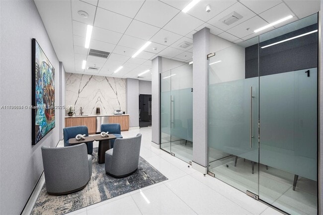 Building Photo - 888 Brickell Key Dr