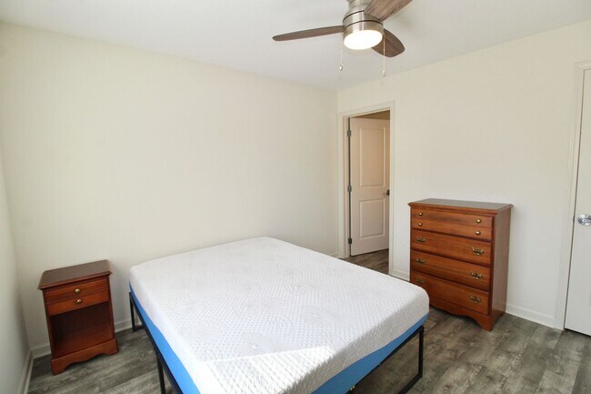 Building Photo - 510#204 Davis Mill Drive
