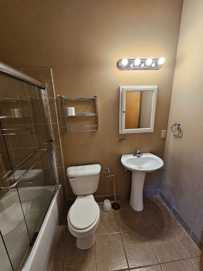 Building Photo - Unique 2 Bedroom Downtown Mount Clemens Loft with Updated Kitchen, Spacious Living Room, Balcony ...