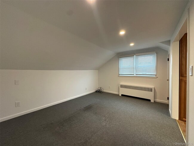 Building Photo - 12 Smith St