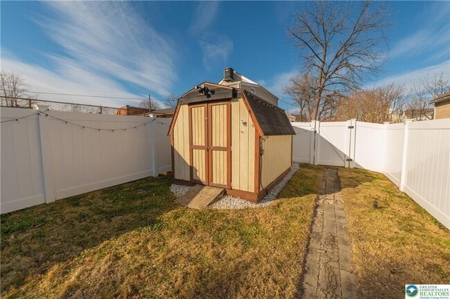 Building Photo - 343 Broad St