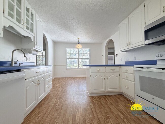 Building Photo - Coastal Comfort Living with Private Beach Access Just Off 30A!