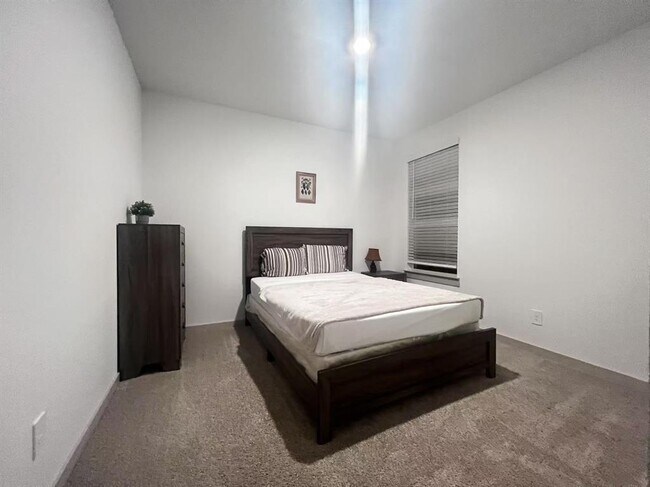 Building Photo - 29207 Pikes Peak Dr
