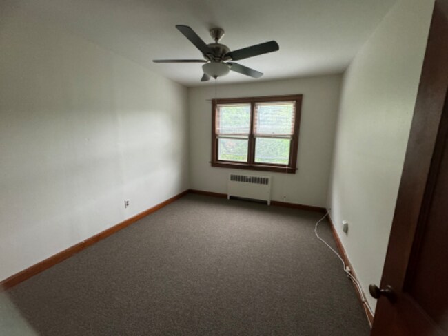 Building Photo - 27 Garrison Rd