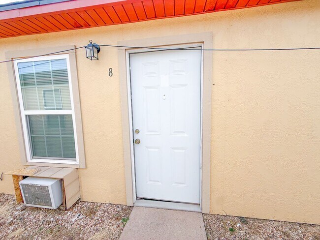 Building Photo - Spacious 1 Bedroom Apartment in Lubbock!