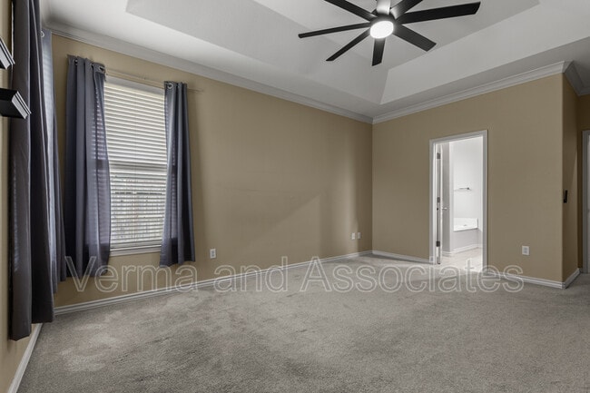 Building Photo - 4307 SW Fieldstone Blvd