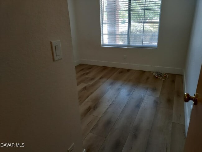 Building Photo - 3708 Fernwood St