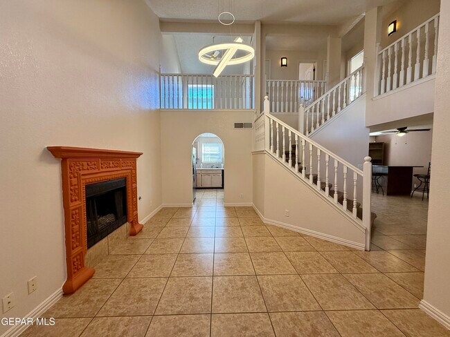 Building Photo - 7404 Luz De Lumbre Ave