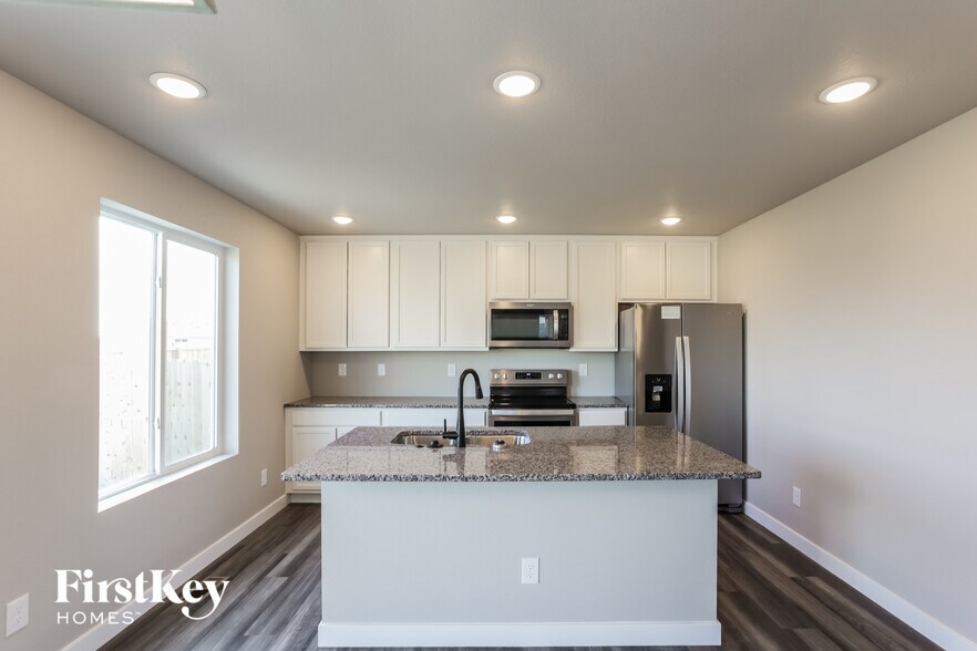 Building Photo - 10312 Horton Dr