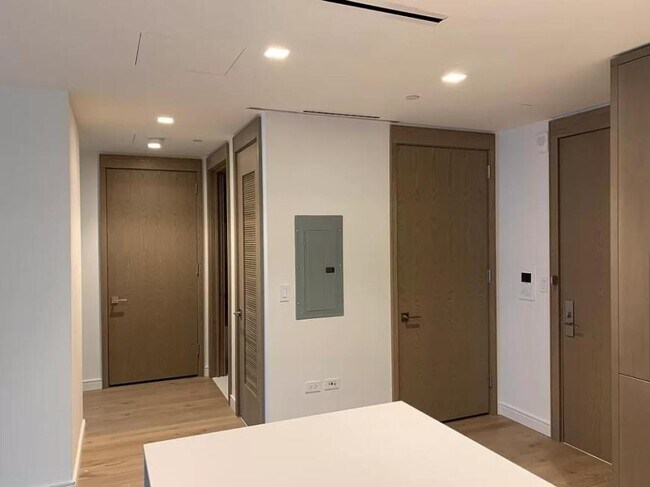 Building Photo - 2 bedroom in BROOKLYN NY 11226