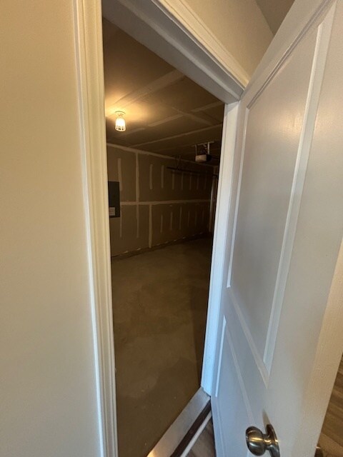 Building Photo - 304 Detroit Ln