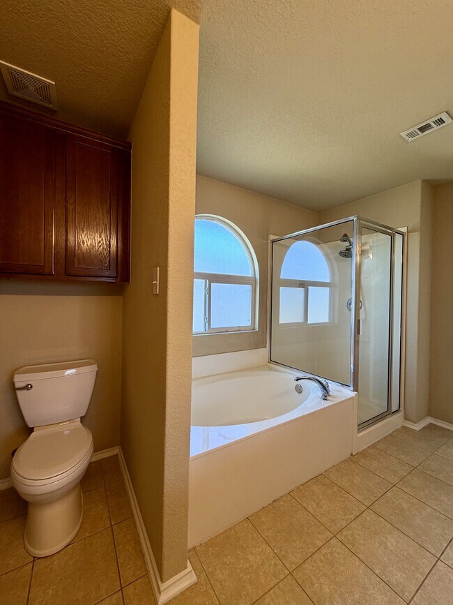 Building Photo - 7027 Fisherman Sky