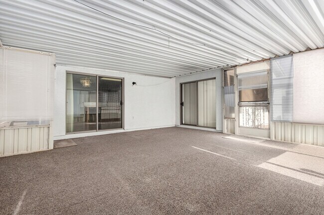 Building Photo - 1116 S 53rd St
