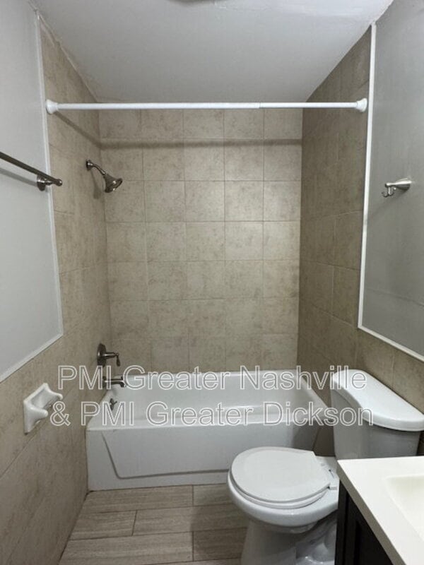 Building Photo - 2134 Fairfax Ave