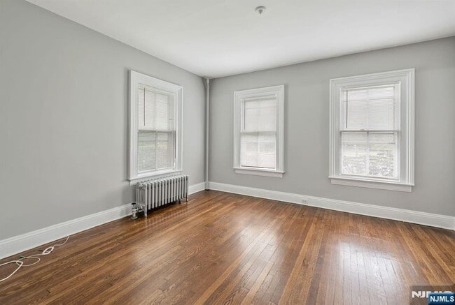 Building Photo - 68 Wyckoff Ave