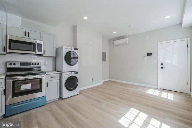 Building Photo - 520 N 19th St