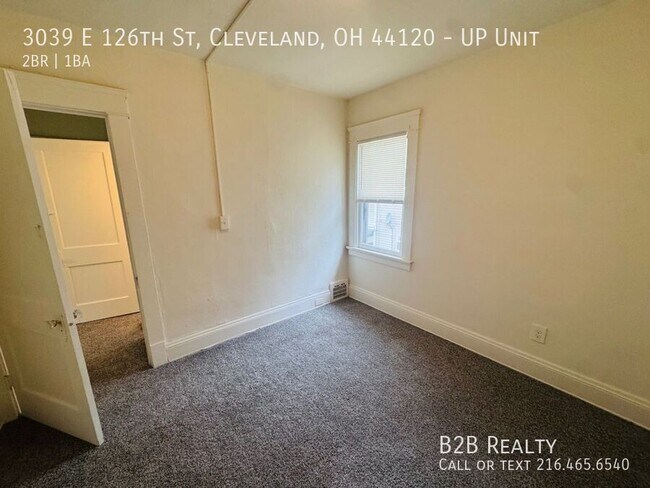 Building Photo - 3039 E 126th St