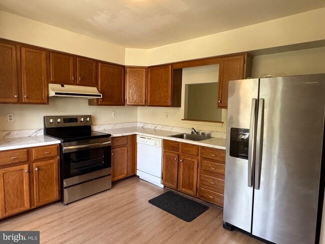 Building Photo - 4711 Leyden Way