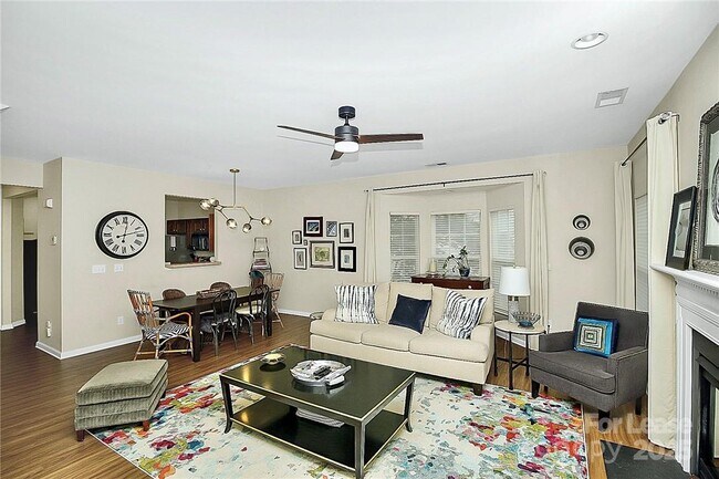 Building Photo - 11503 Destin Ln