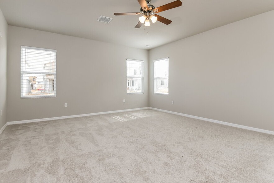 Building Photo - 2423 Gold Dust Dr