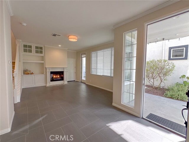 Building Photo - 16 First St