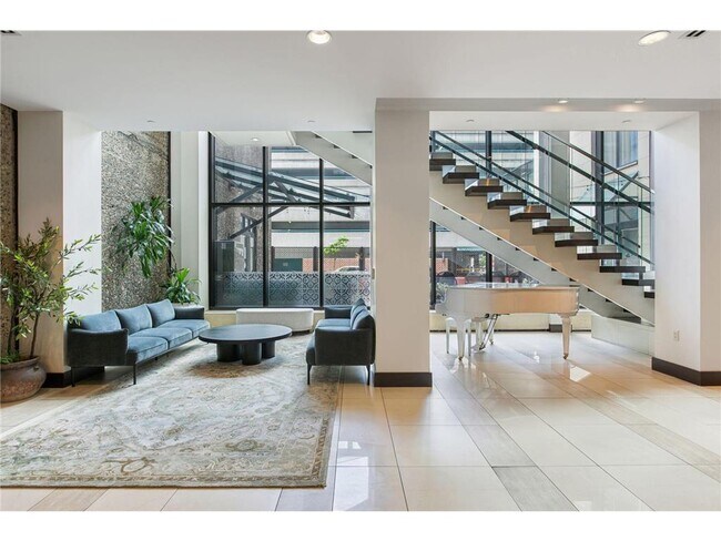 Building Photo - 201 S 11th St