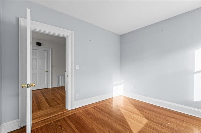 Building Photo - 24 Atlantic St