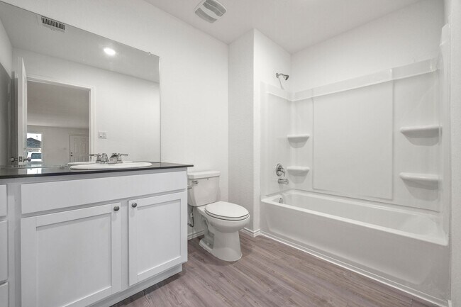 Building Photo - Charming 4BR/2BA in St. Hedwig – Open Floor Plan & Private Backyard