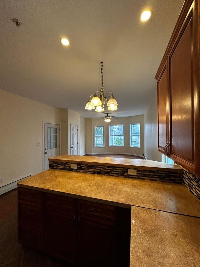 Building Photo - 1326 E Gibson St