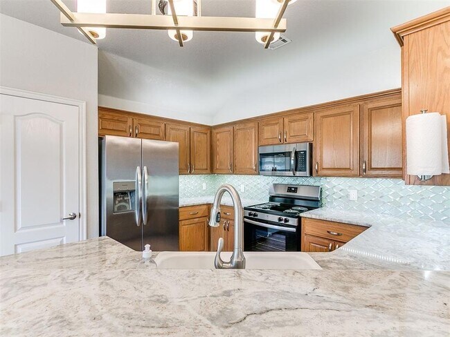 Building Photo - 1305 Melisa Dr
