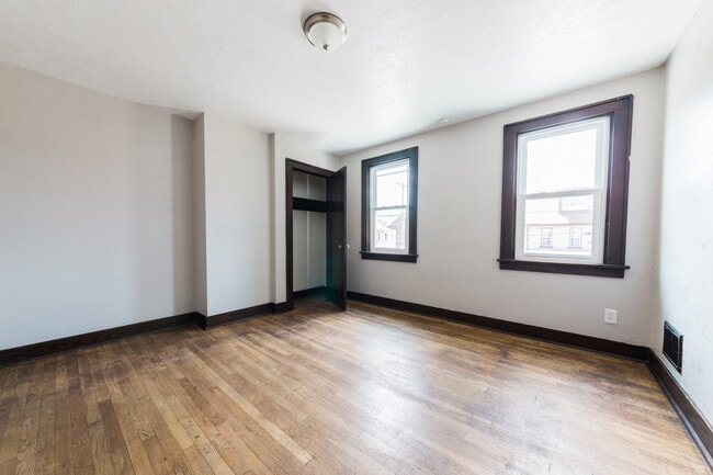 Building Photo - 201 Allen St