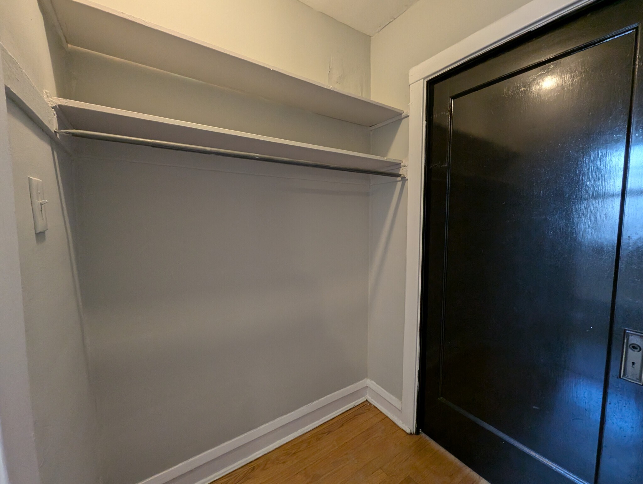 Building Photo - 4912 N Hoyne Ave