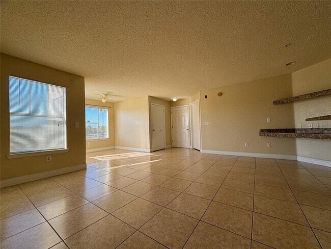 Building Photo - 2216 Grand Cayman Ct