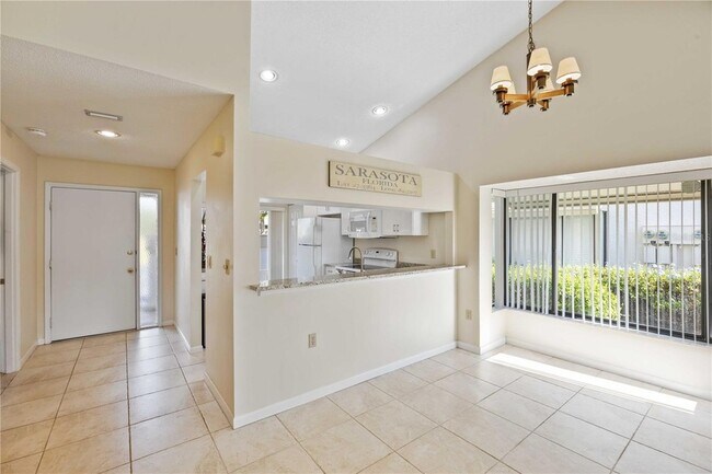 Building Photo - 5370 Myrtle Wood