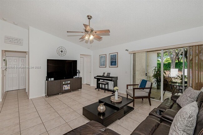 Building Photo - 1641 Zenith Way