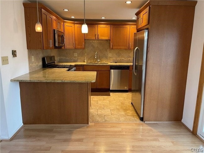 Building Photo - 8265 Warbler Way