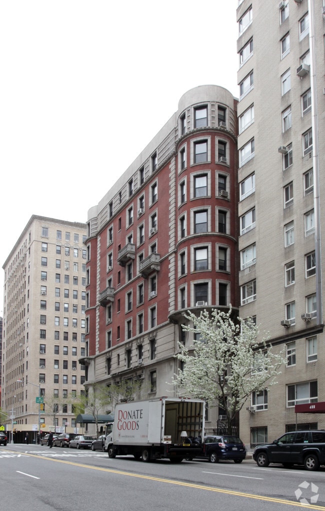 Building Photo - The New Century