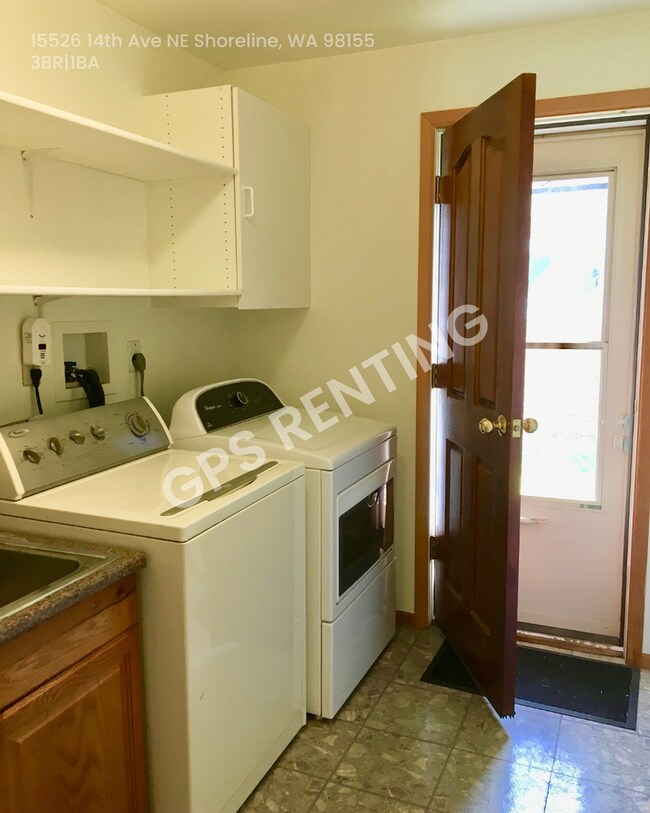 Building Photo - 15526 14th Avenue Northeast